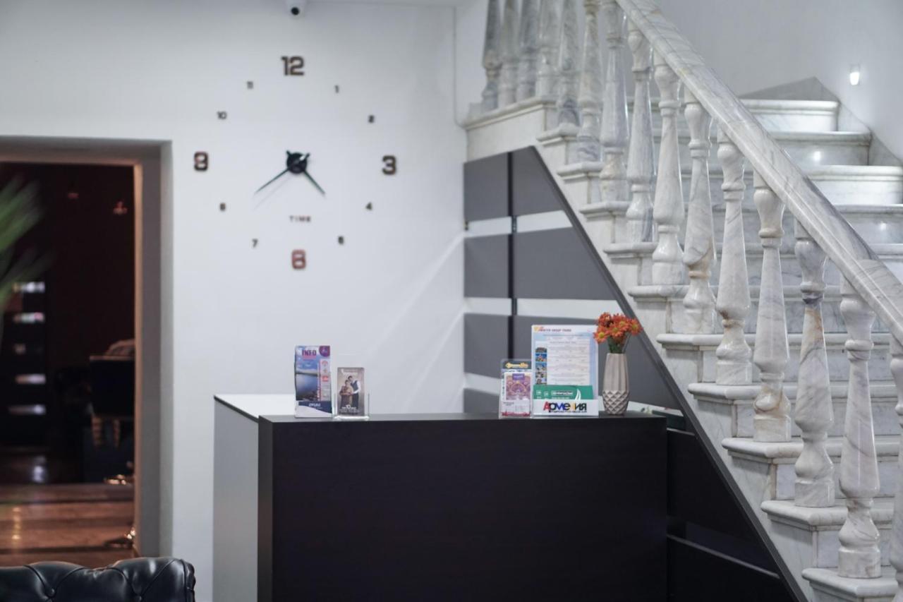Nor Yerevan Hotel Ngoại thất bức ảnh