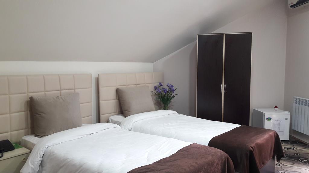 Nor Yerevan Hotel Ngoại thất bức ảnh